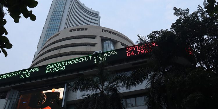 NSE Equity Derivatives Vs BSE Equity Derivatives